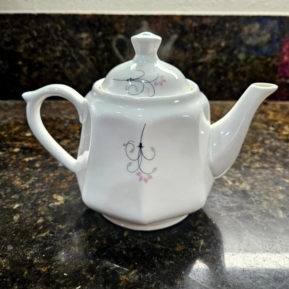 Kai‎ Cheng Ci Ye Teapot Small White Pink Floral Ceramic Hexagonal Tea Pot Lid